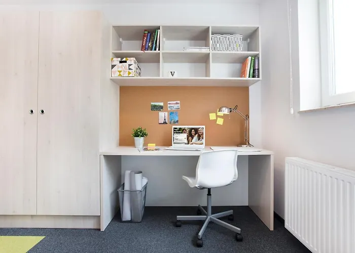 Student Depot Funky * Breslavia